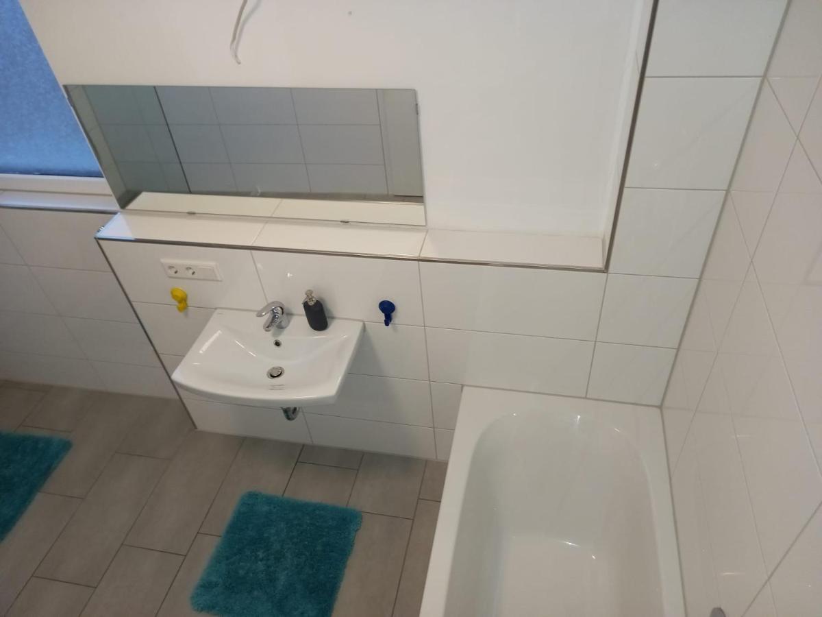 Neubau Appartement Mit Terasse, Privater Eingang,Parkplatz,Kueche Фюрт Экстерьер фото